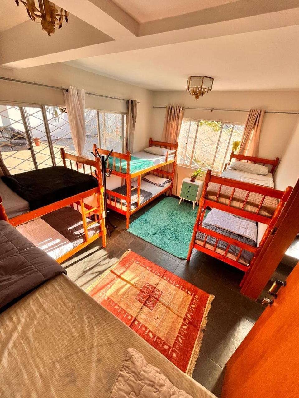 Opera Hostel Куритиба Экстерьер фото